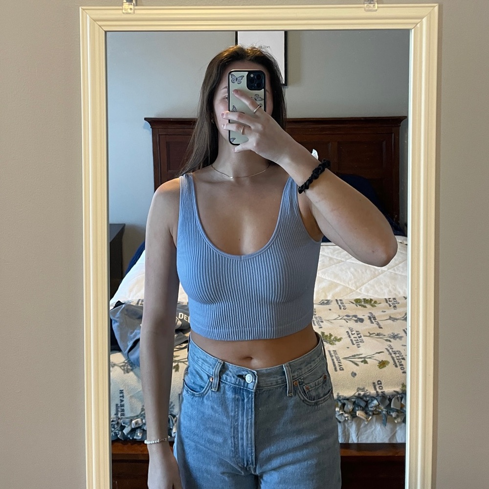Stylish Light Blue Ribbed Tank Top - Picture 3 of 4